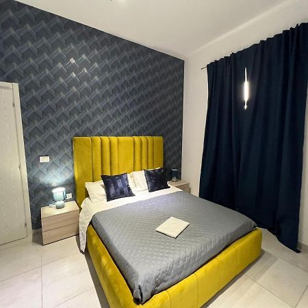 Sky House Luxury Apartment Napoli Bagian luar foto